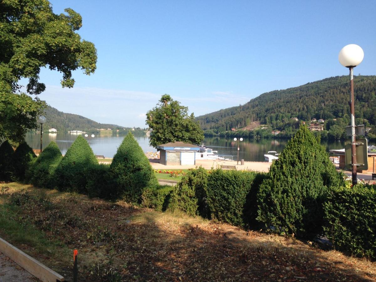 Le batelier du lac Gérardmer Extérieur photo